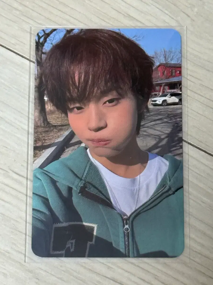 thumbnail-0